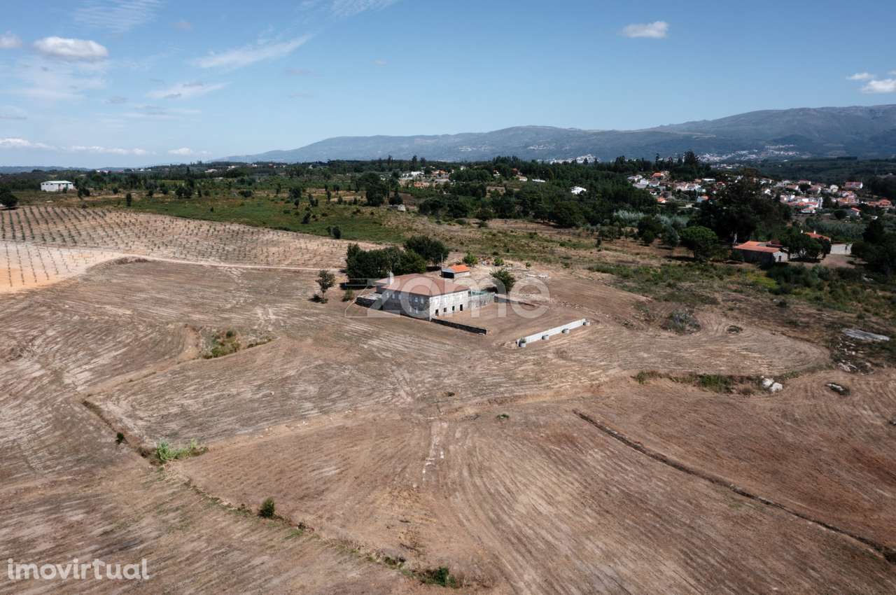 Propriedade Única no Norte de Portugal-Deslumbrante Quinta de 17 HA - Grande imagem: 3/40