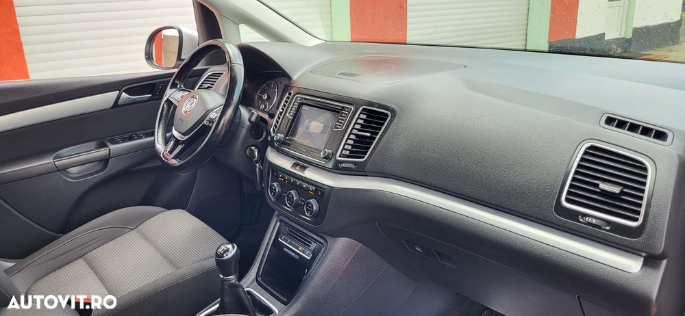 Volkswagen Sharan - 31