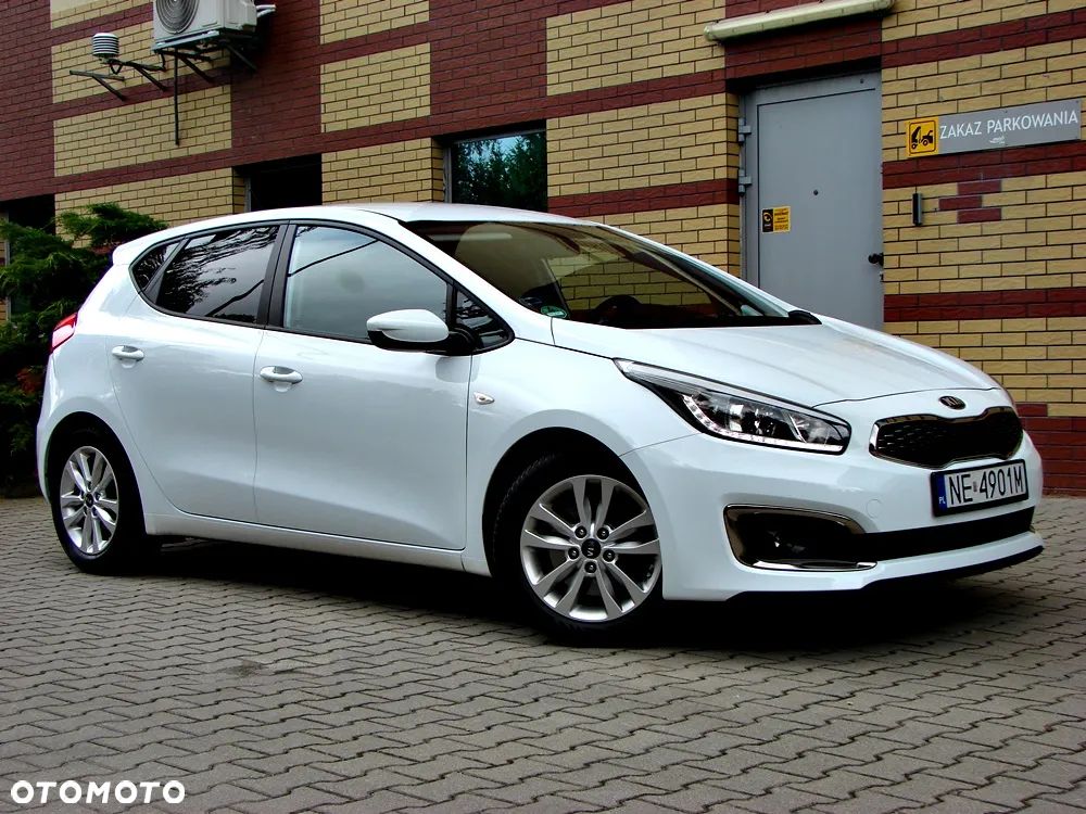 Kia Ceed 1.4 CVVT Dream Team Edition - 2