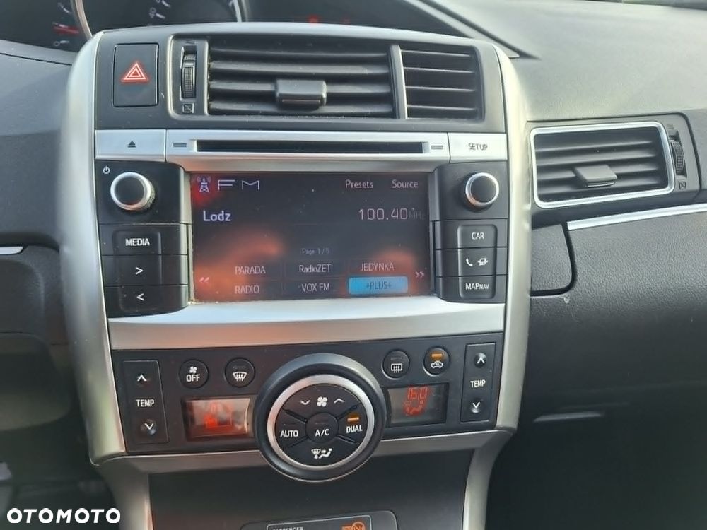 Toyota Verso 2.0 D-4D Premium - 11