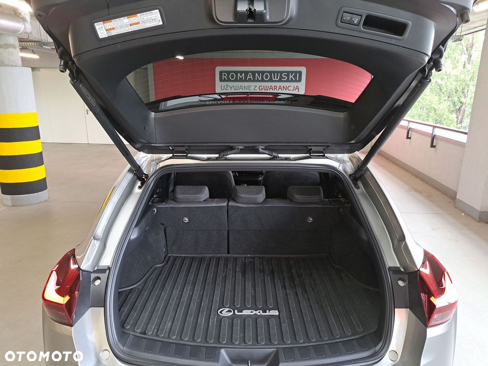 Lexus UX 250h GPF Business 2WD - 14