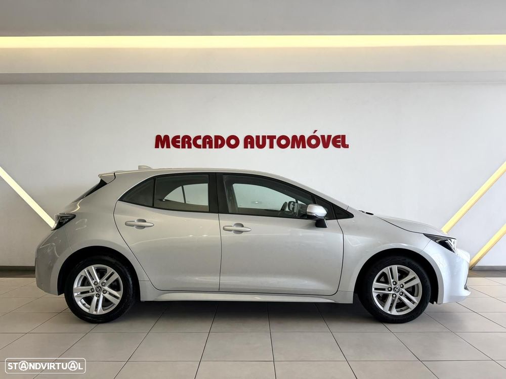 Toyota Corolla 1.8 Hybrid Comfort - 4