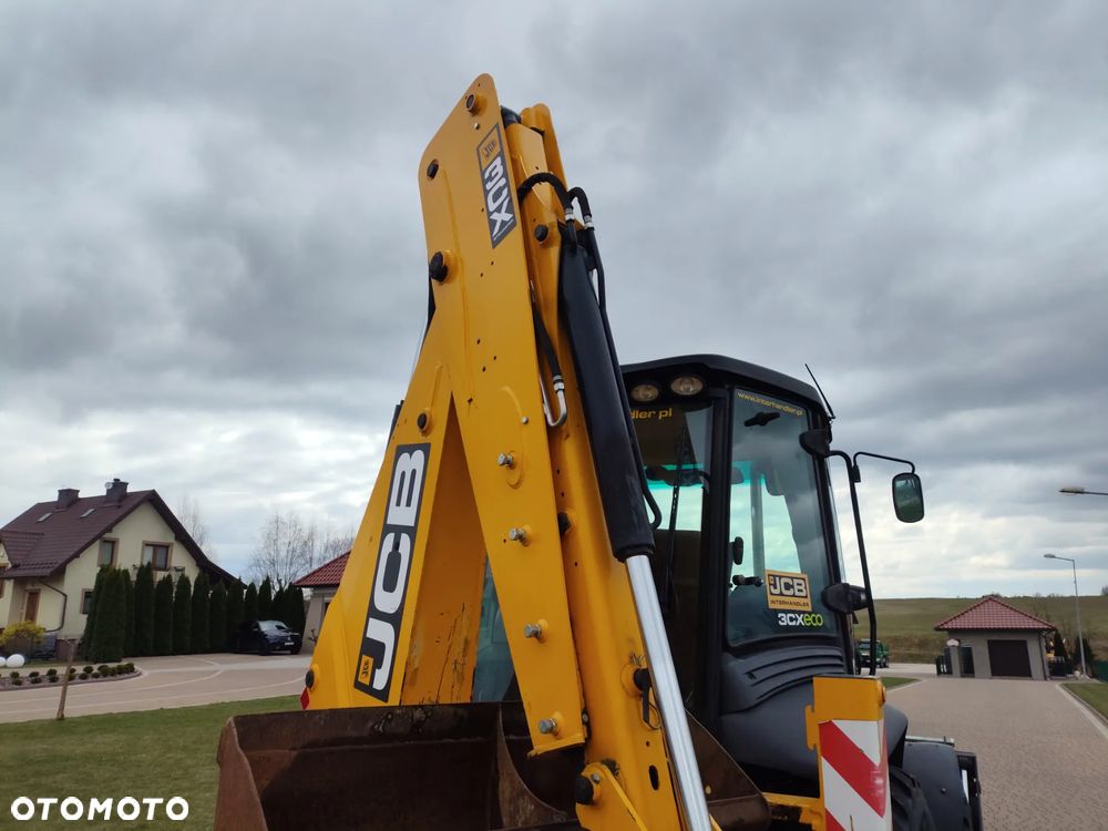 JCB JCB 3CX CONTRAKTOR / bez DPF I ADBLUE / JOYSTICK / SALONOWA / 2300 MTG / - 18