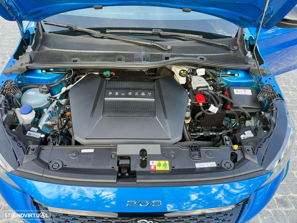 Peugeot e-208 GT Pack - 29