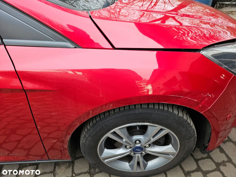 Ford Focus MK3 III błotnik przód przedni prawy lewy  UB - 4