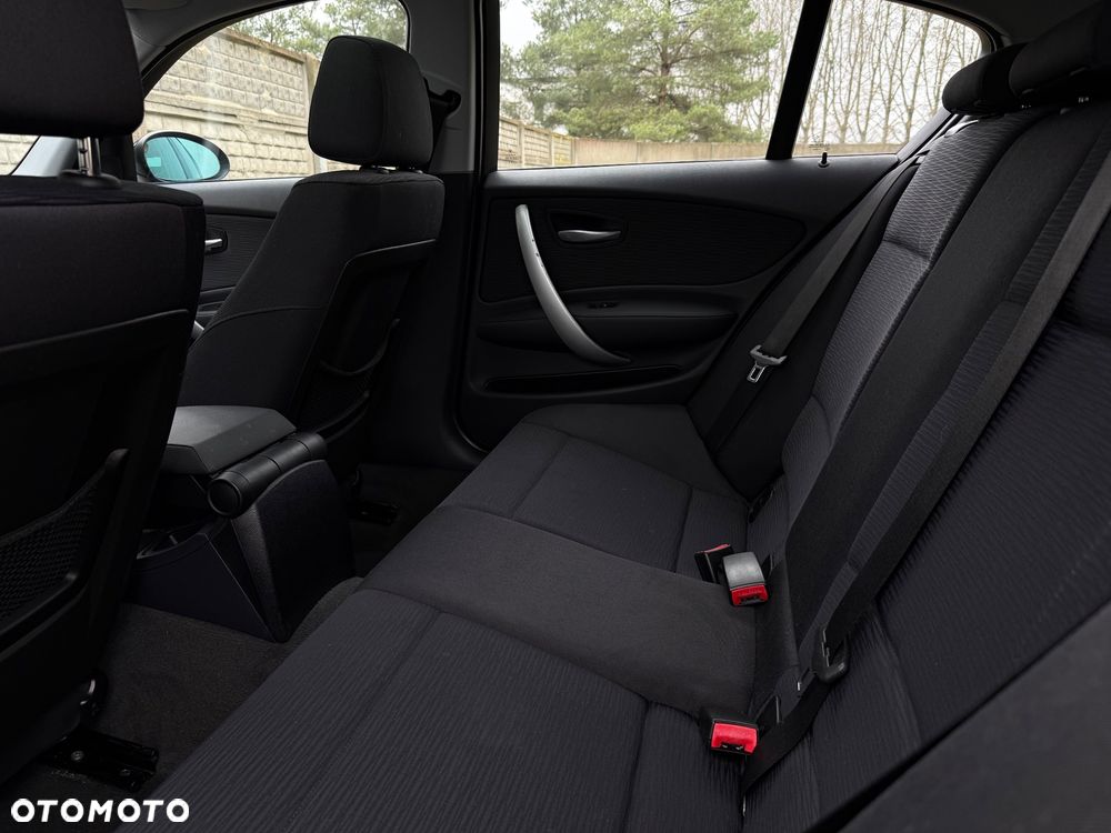 BMW Seria 1 118i - 11