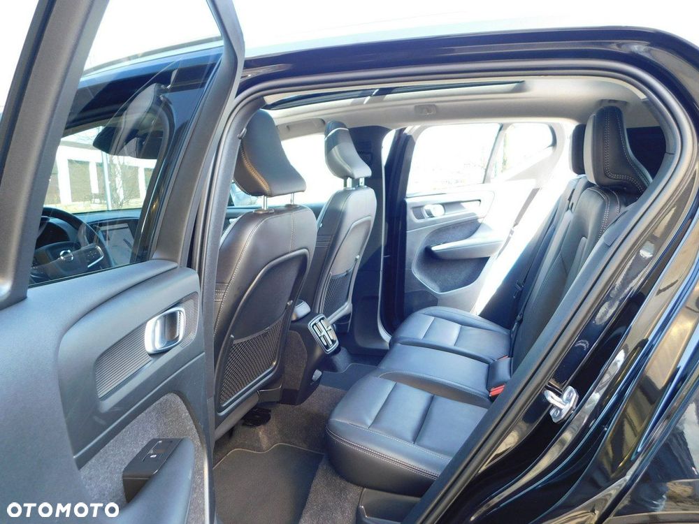 Volvo XC 40 D3 Momentum Pro - 13