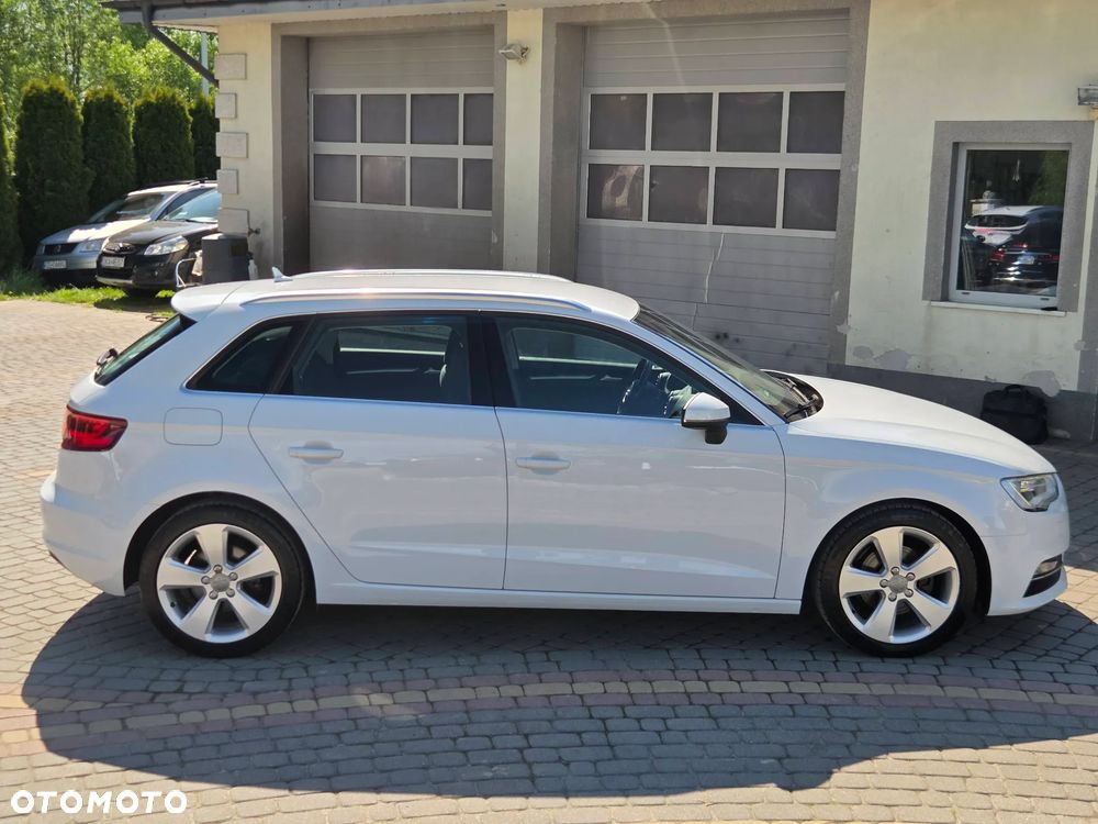 Audi A3 Sportback 2.0 TDI Ambiente - 16