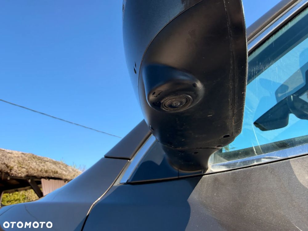 Nissan Qashqai 1.6 DCi N-Connecta - 24