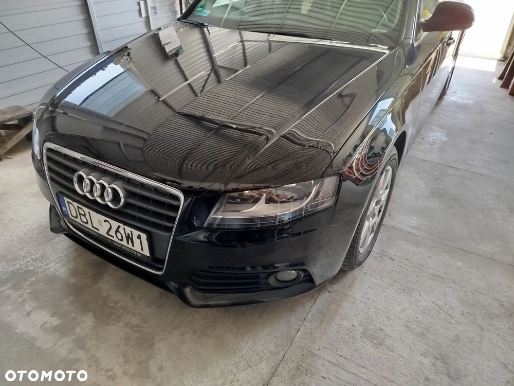 Audi A4 - 1