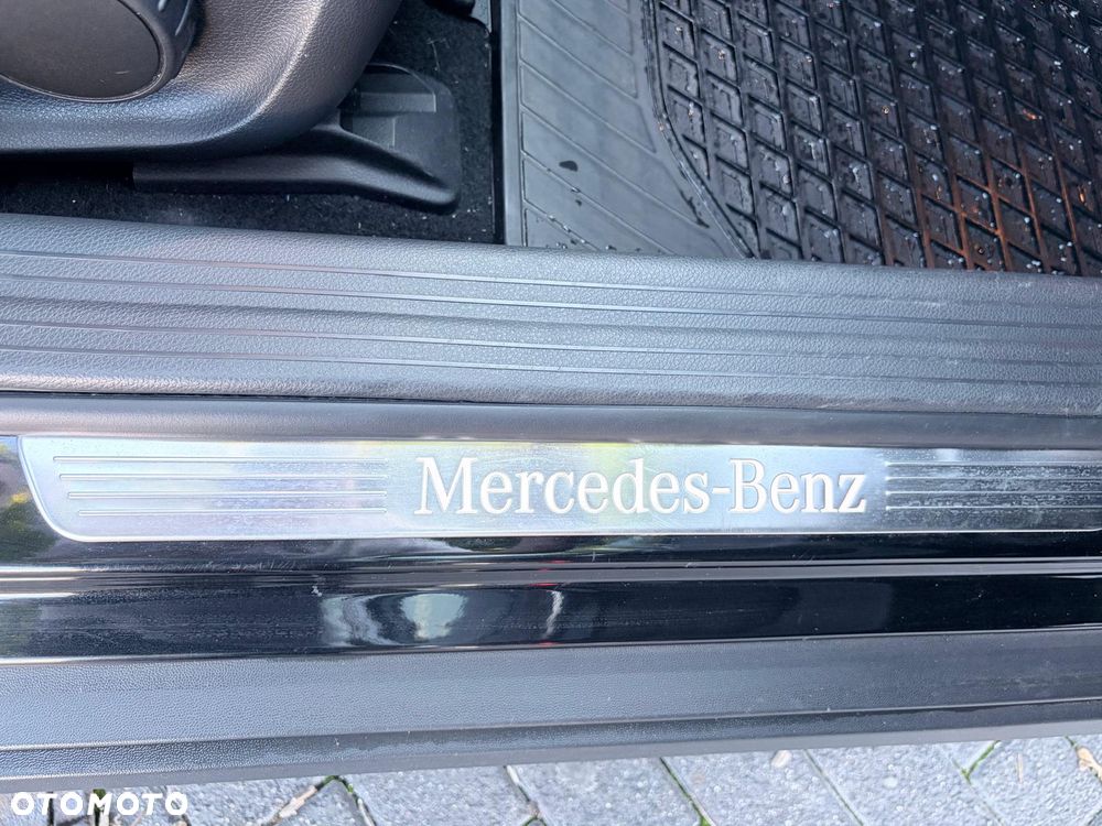 Mercedes-Benz GLA - 24