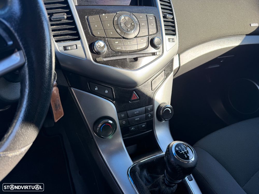 Chevrolet Cruze 2.0 VCDi LTZ - 18