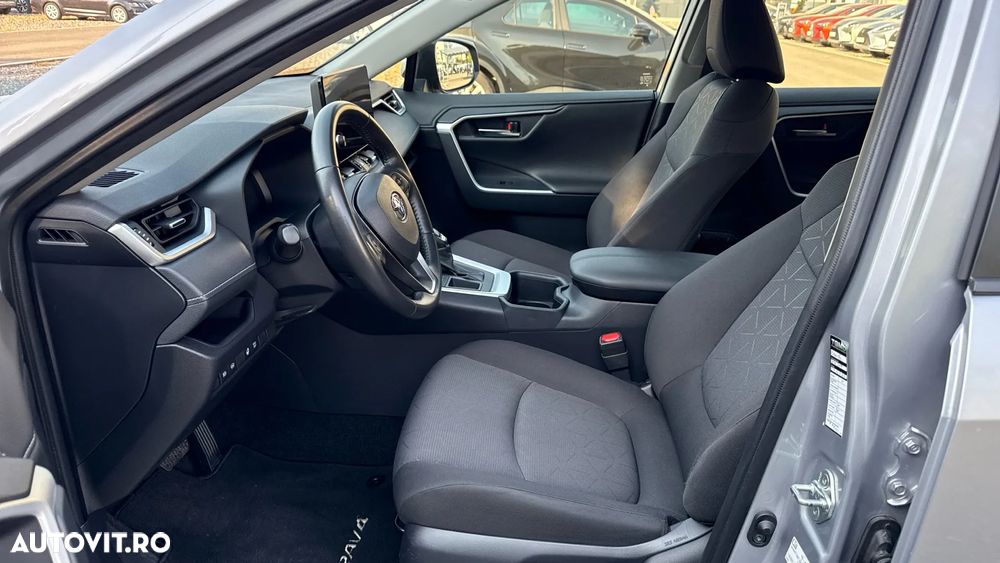 Toyota RAV4 - 17