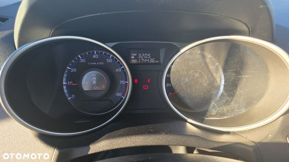 Hyundai ix35 - 14