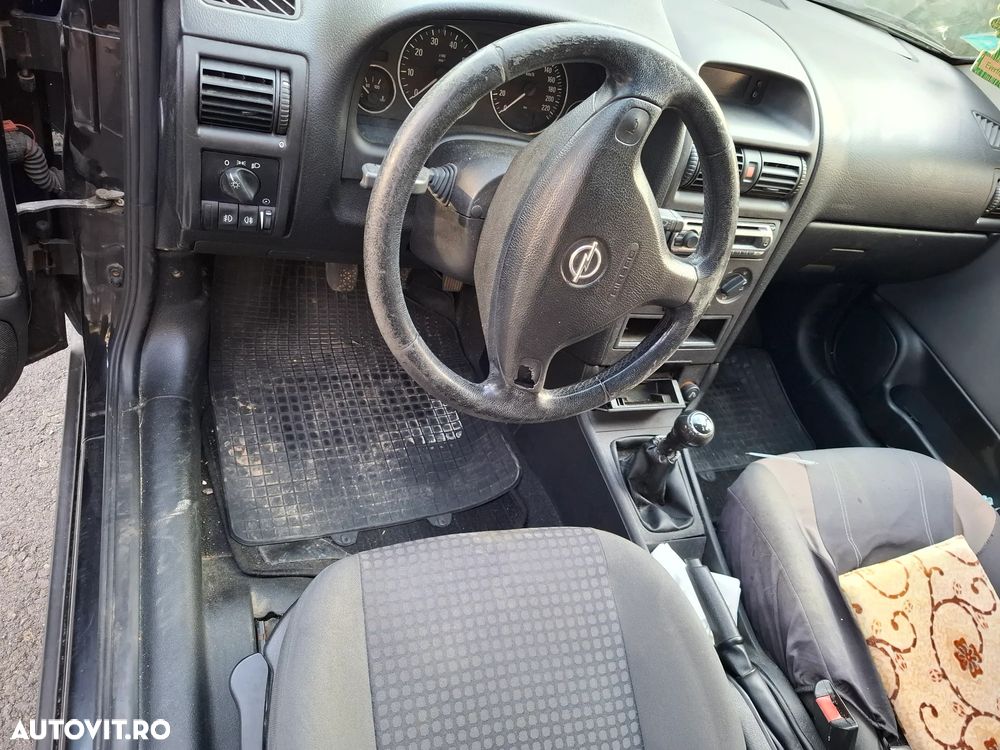 Opel Astra - 9