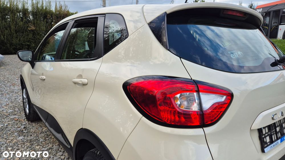 Renault Captur (ENERGY) TCe 90 BOSE EDITION - 33