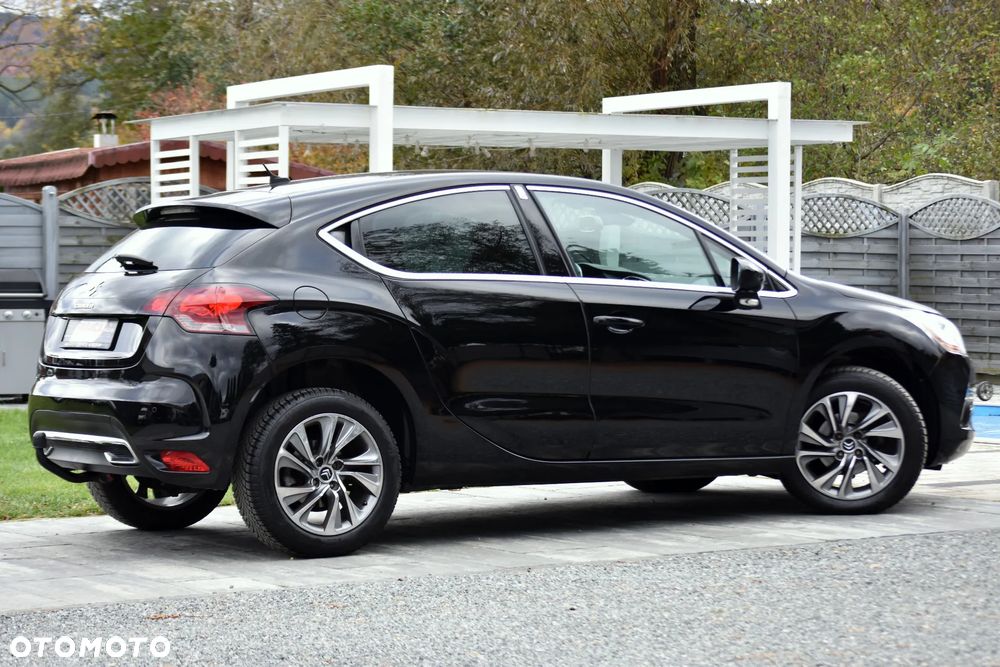 Citroën DS4 e-HDi 110 EGS6 SoChic - 20