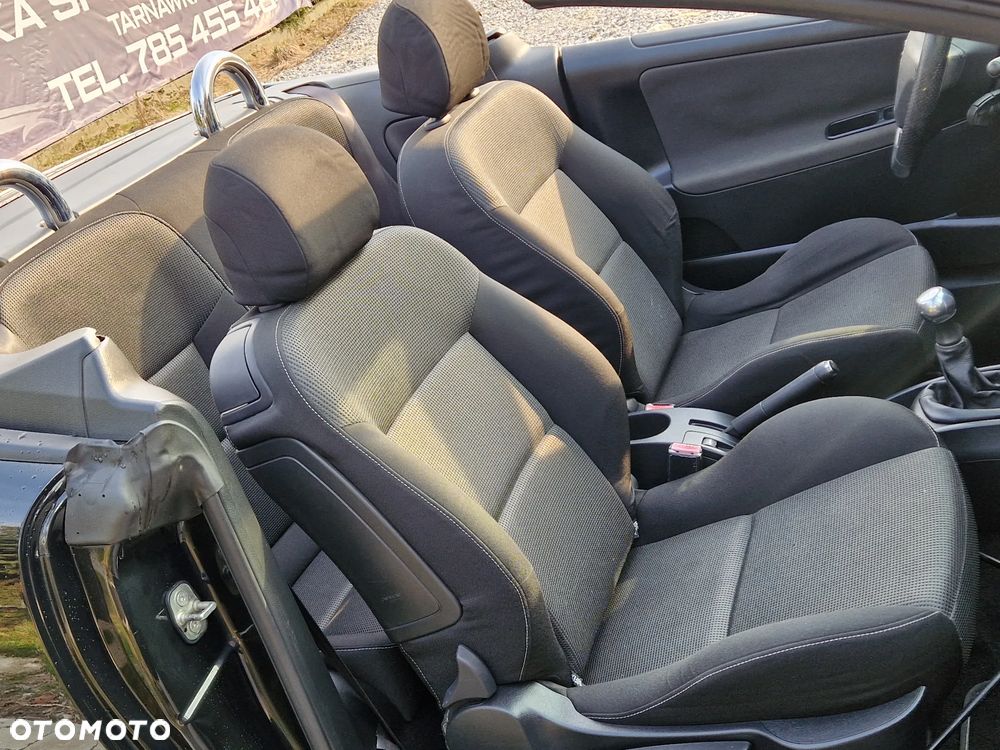 Peugeot 207 CC - 16