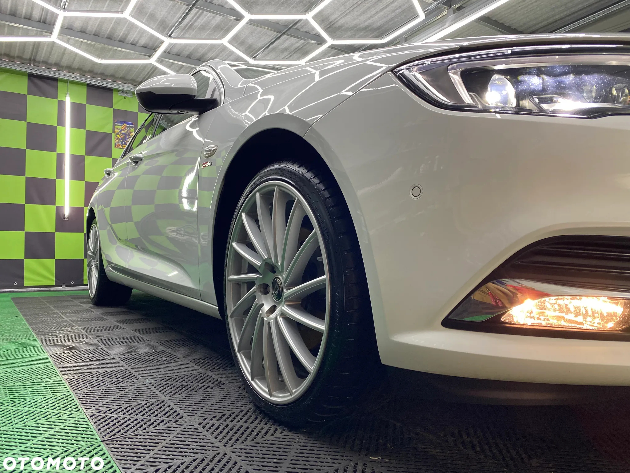 Opel Insignia - 9