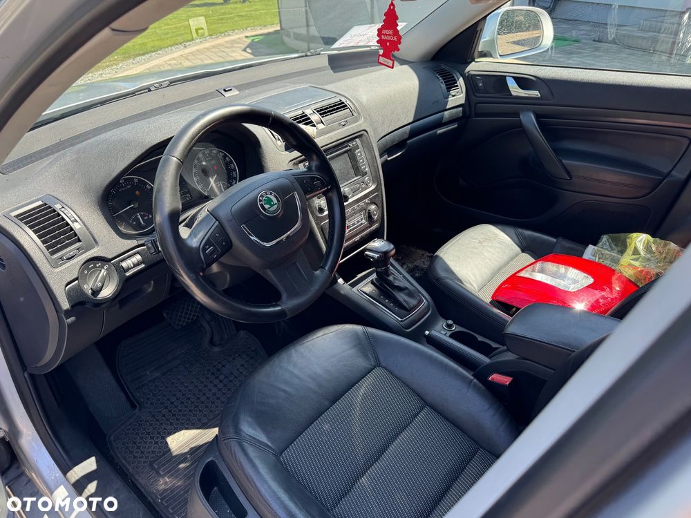 Skoda Octavia 1.4 TSI DSG Elegance - 9
