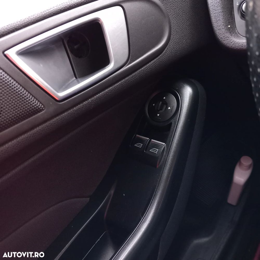 Ford Fiesta 1.5 TDCi DPF Trend - 8