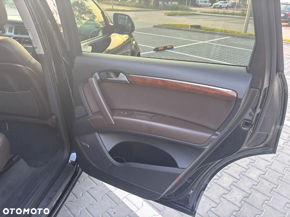 Audi Q7 3.0 TFSI Quattro Tiptronic - 18