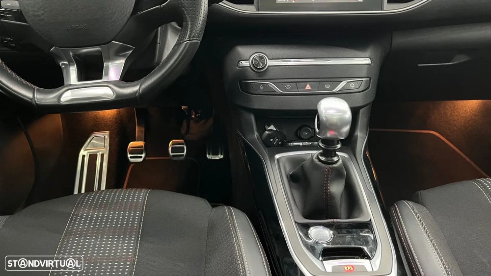 Peugeot 308 - 18