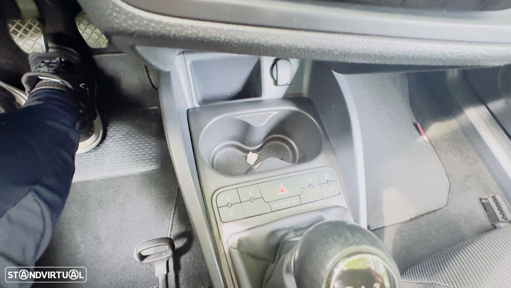 SEAT Ibiza 1.6 TDI Sport DPF - 12