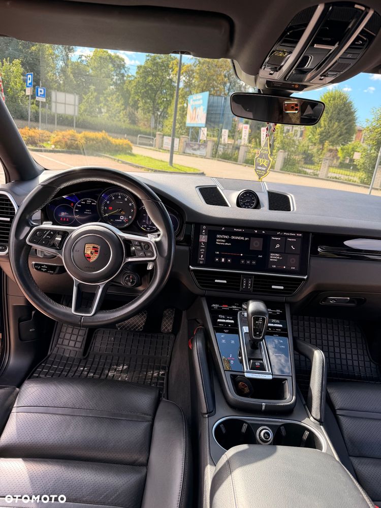 Porsche Cayenne Standard - 11