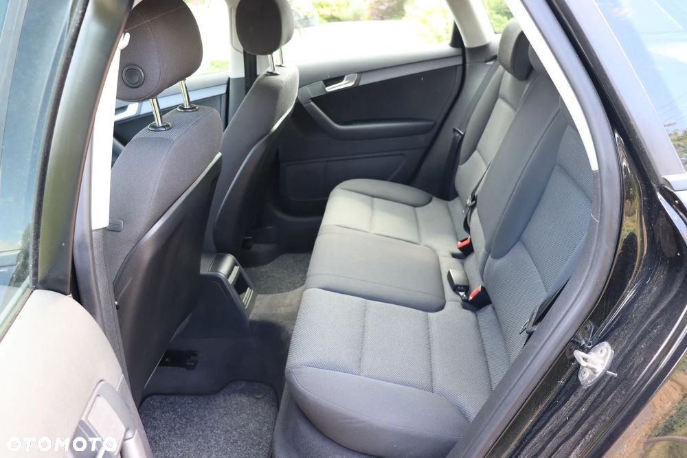Audi A3 Sportback 1.4 TFSI Ambiente - 9