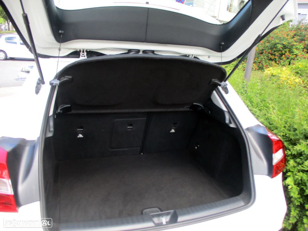 Mercedes-Benz GLA 180 d 7G-DCT Style - 36