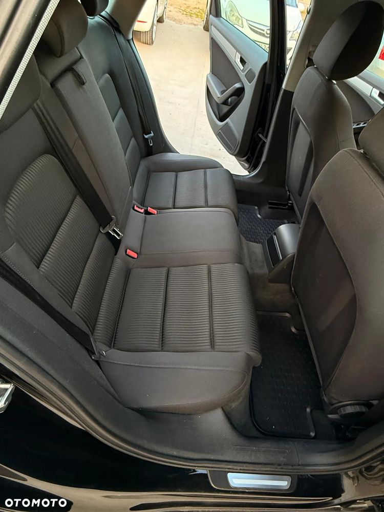 Audi A4 Avant 2.0 TDI - 19