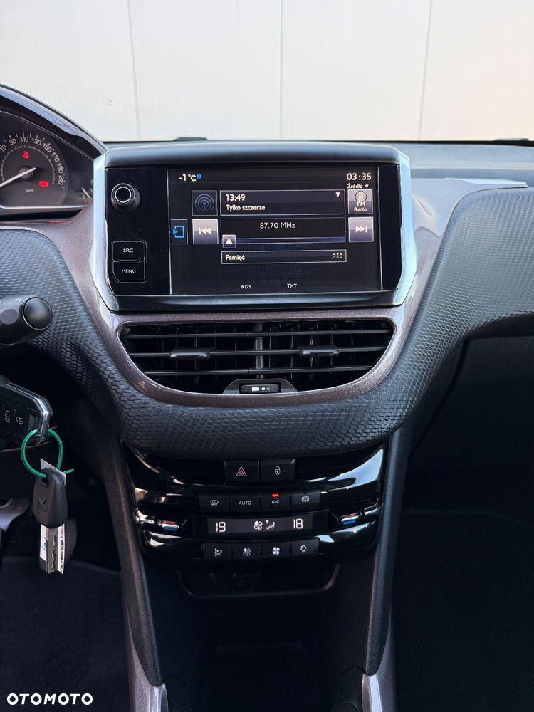 Peugeot 2008 1.4 HDi Active - 24