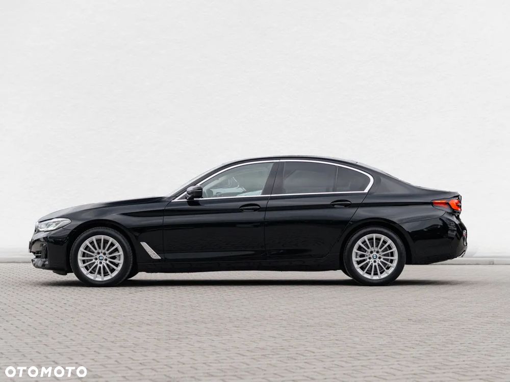 BMW Seria 5 520d xDrive - 3
