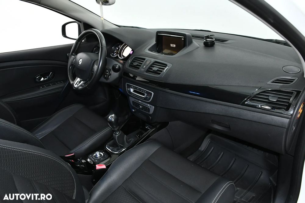 Renault Megane ENERGY dCi 130 BOSE EDITION - 14