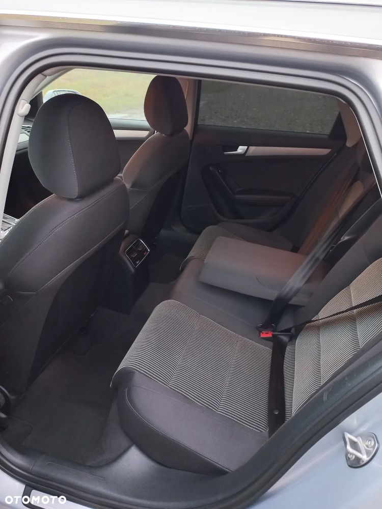 Audi A4 Avant - 10