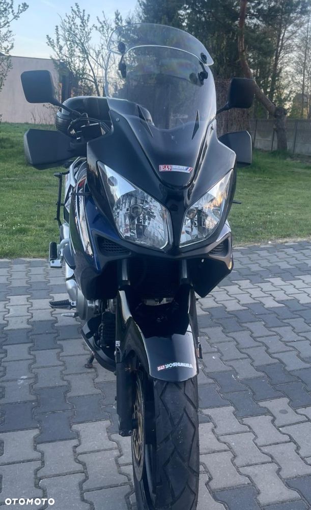 Suzuki DL - 10