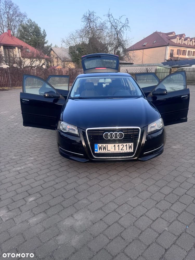 Audi A3 Sportback - 2