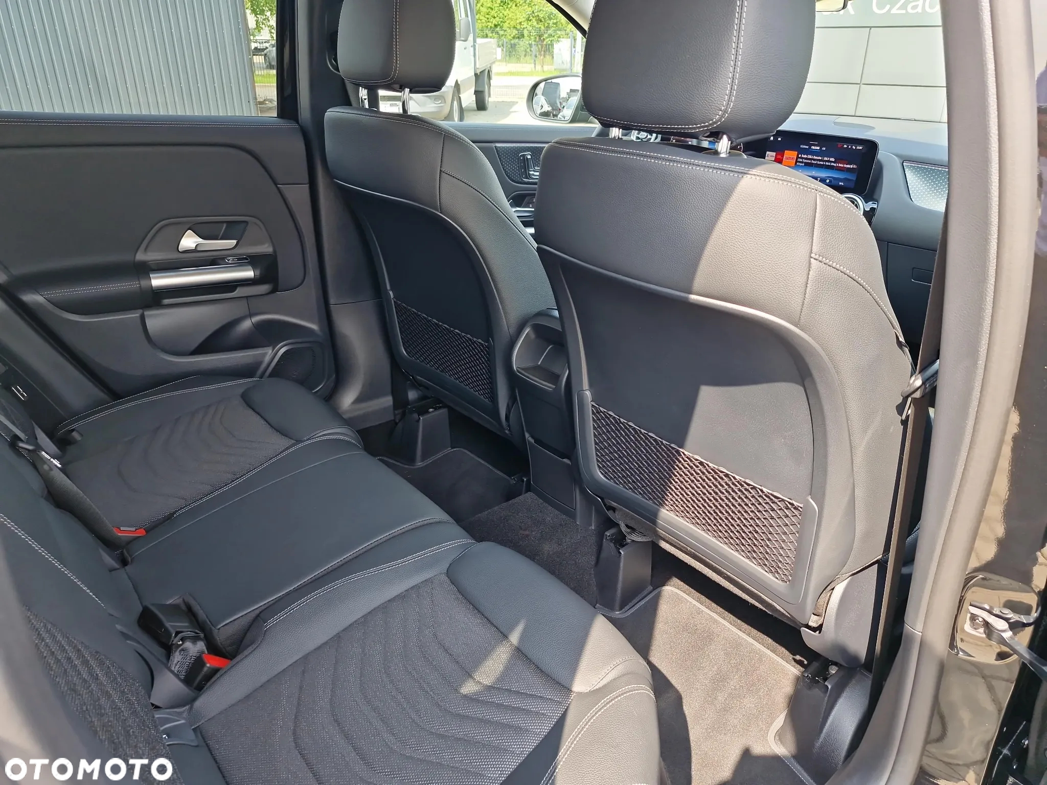Mercedes-Benz GLA 200 Progressive - 14