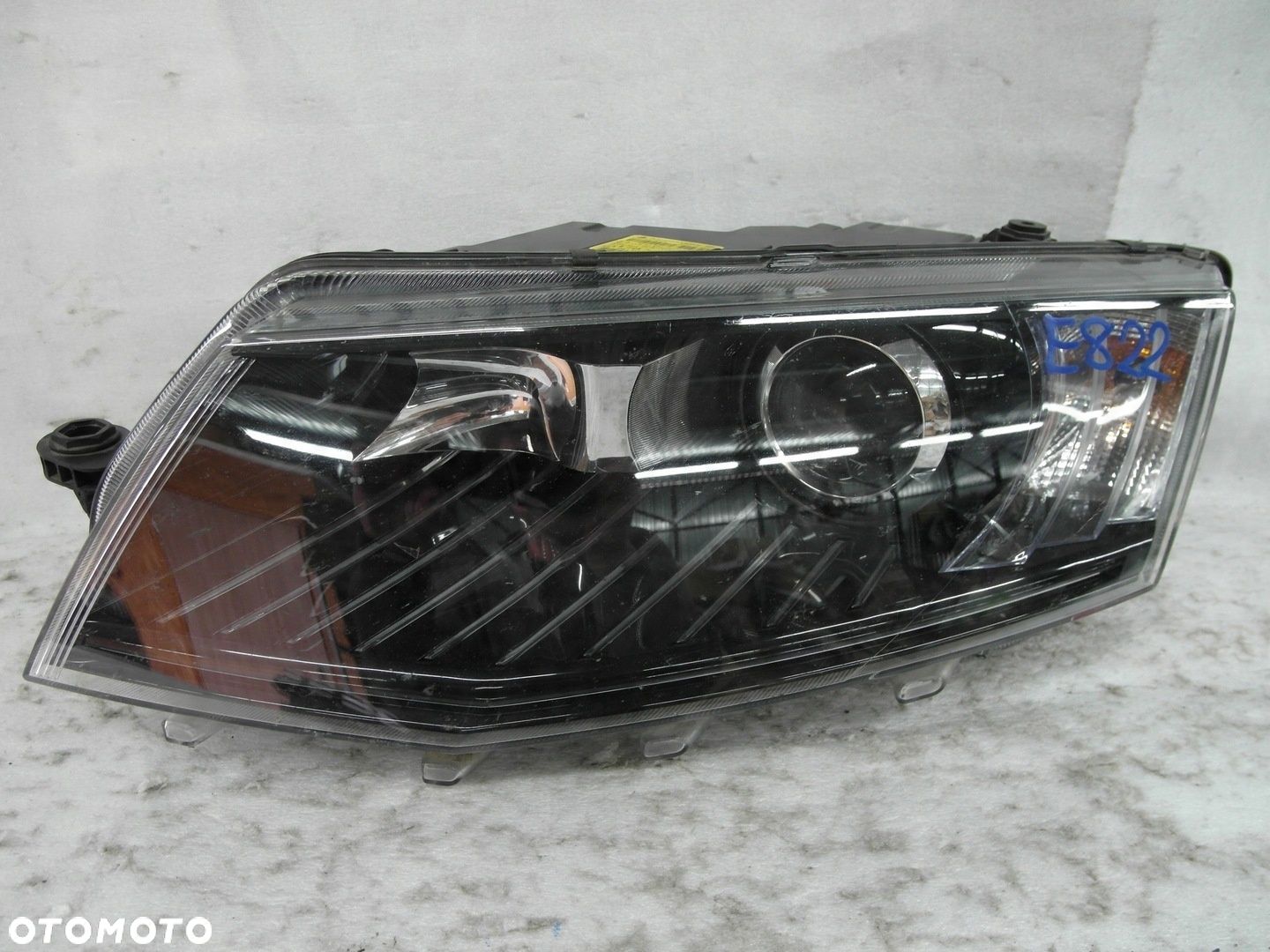 SKODA OCTAVIA III 5E1 XENON SKRĘTNY BDB LAMPA PRZEDNIA LEWA - 1