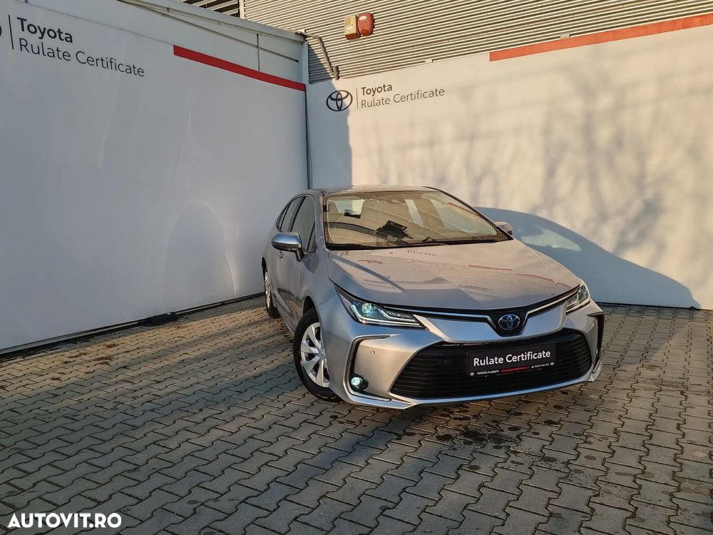 Toyota Corolla 1.8 HSD Business - 2