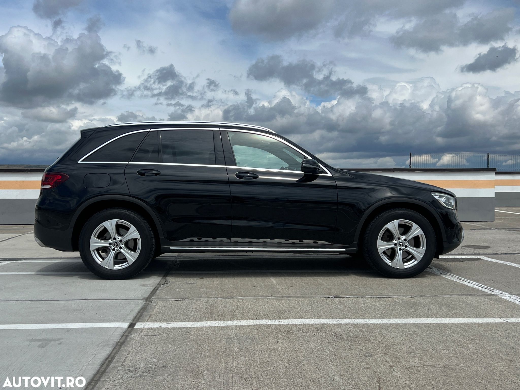 Mercedes-Benz GLC 220 d 4Matic 9G-TRONIC AMG Line - 15