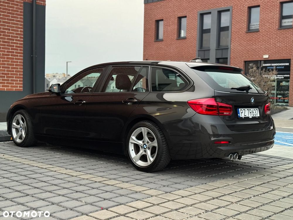BMW Seria 3 320d - 37