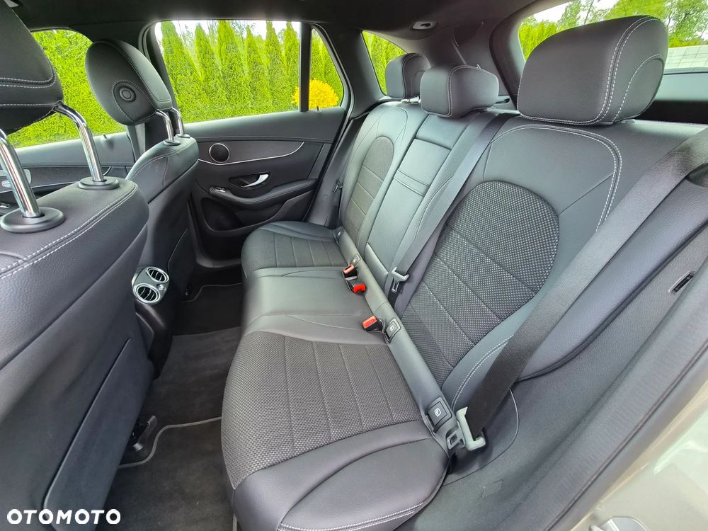 Mercedes-Benz GLC 220 d 4Matic 9G-TRONIC - 10