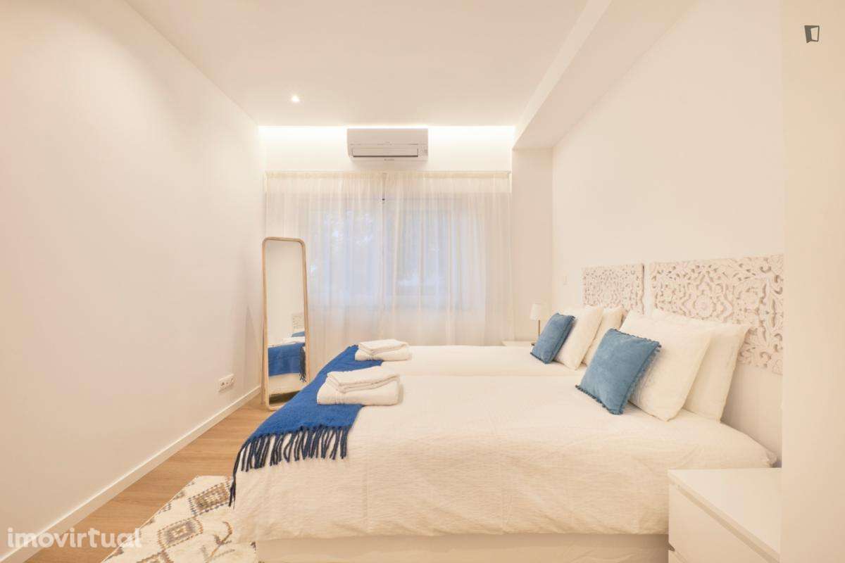 Apartamento com 1 quartos - localizado em Restelo Lisbon - Grande imagem: 4/37