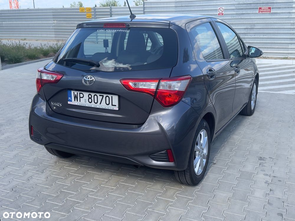 Toyota Yaris - 8