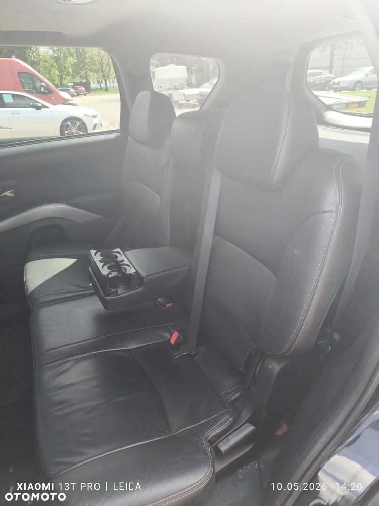 Mitsubishi Outlander 2.4 Instyle - 8