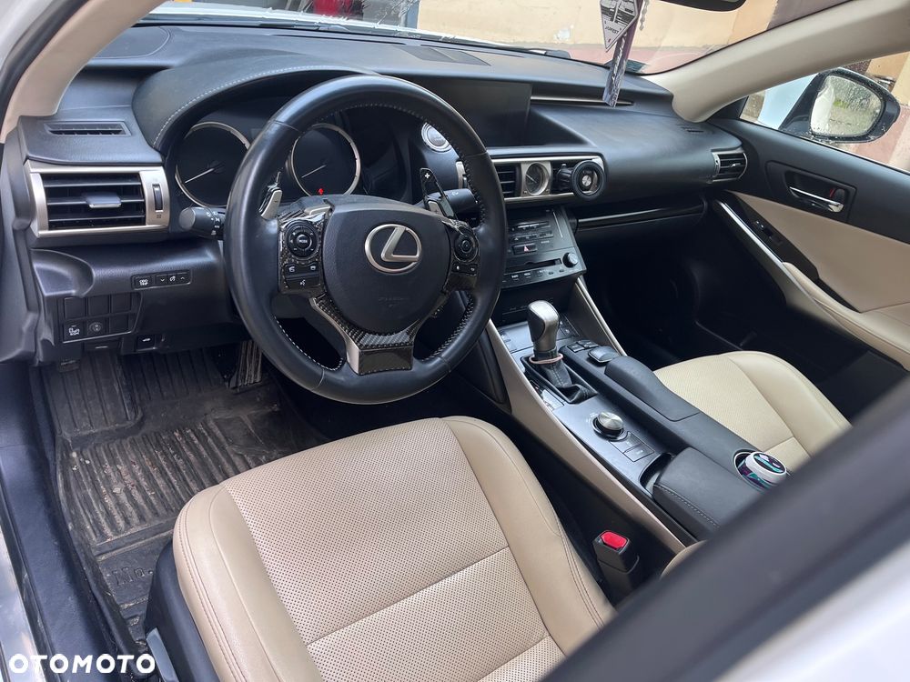 Lexus IS 250 Luxury Line - 3