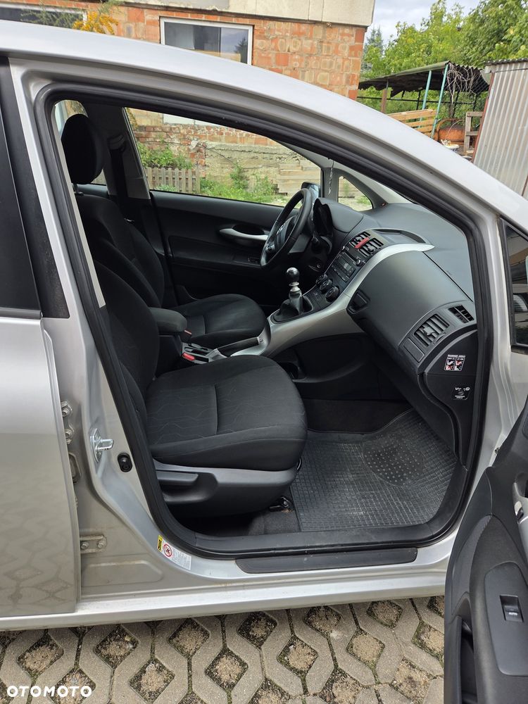 Toyota Auris - 6