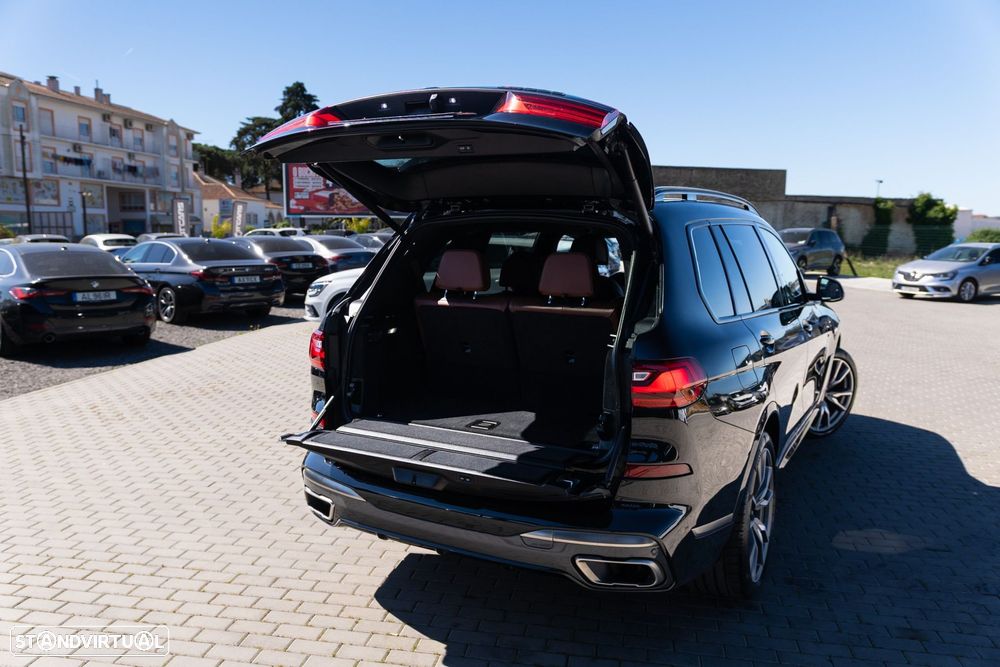 BMW X7 M50d - 12